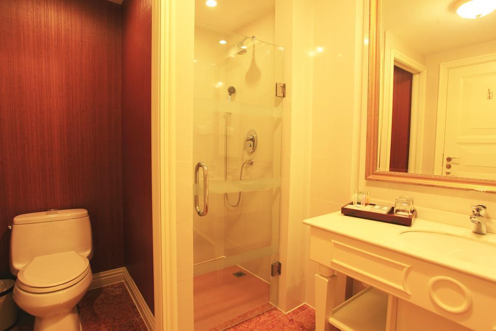 Shanghai Eiffelton Hotel Exterior photo